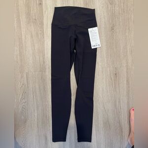 Align lululemon leggings 28”